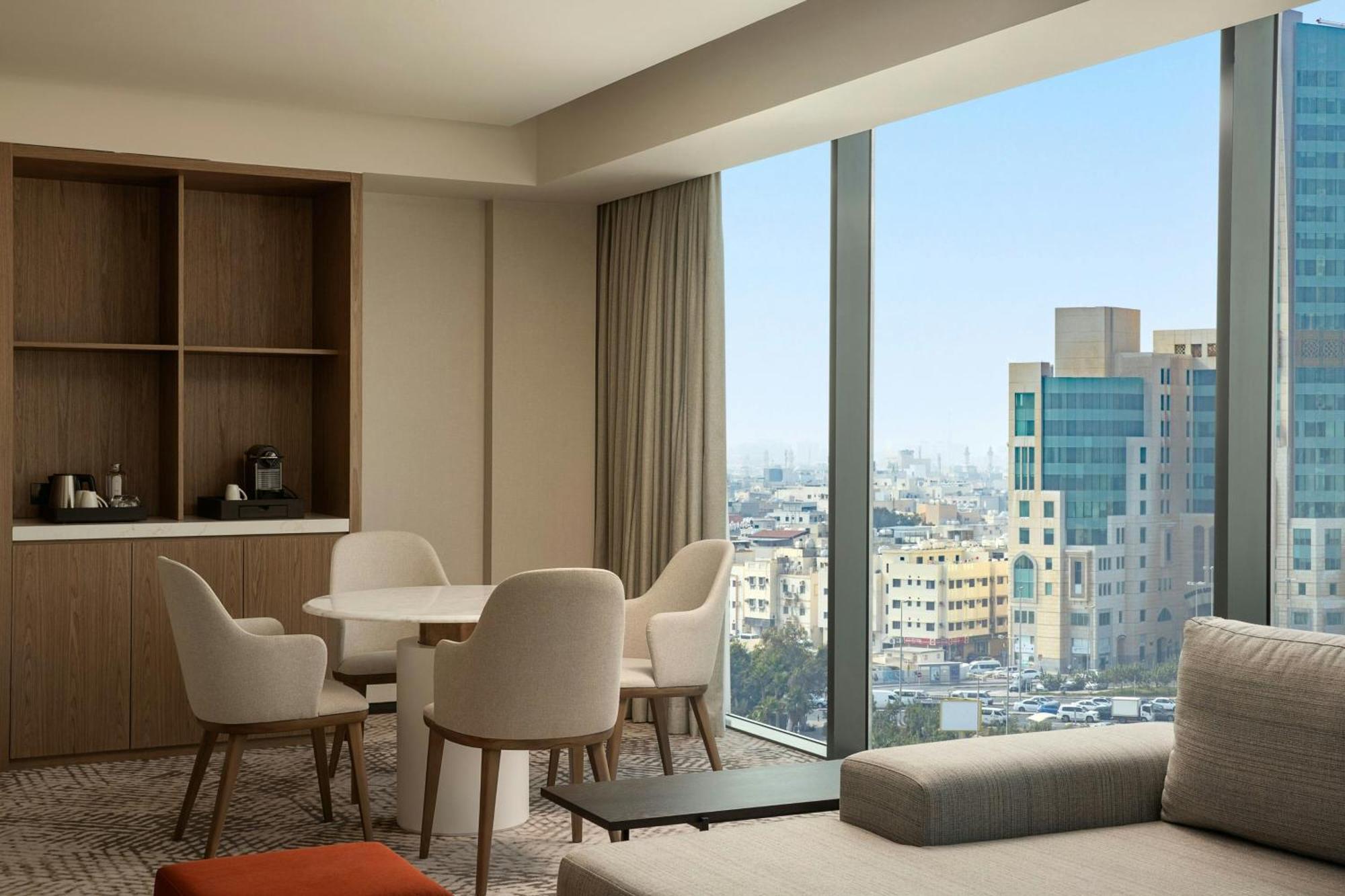Sheraton Bahrain Hotel Manama Exteriör bild